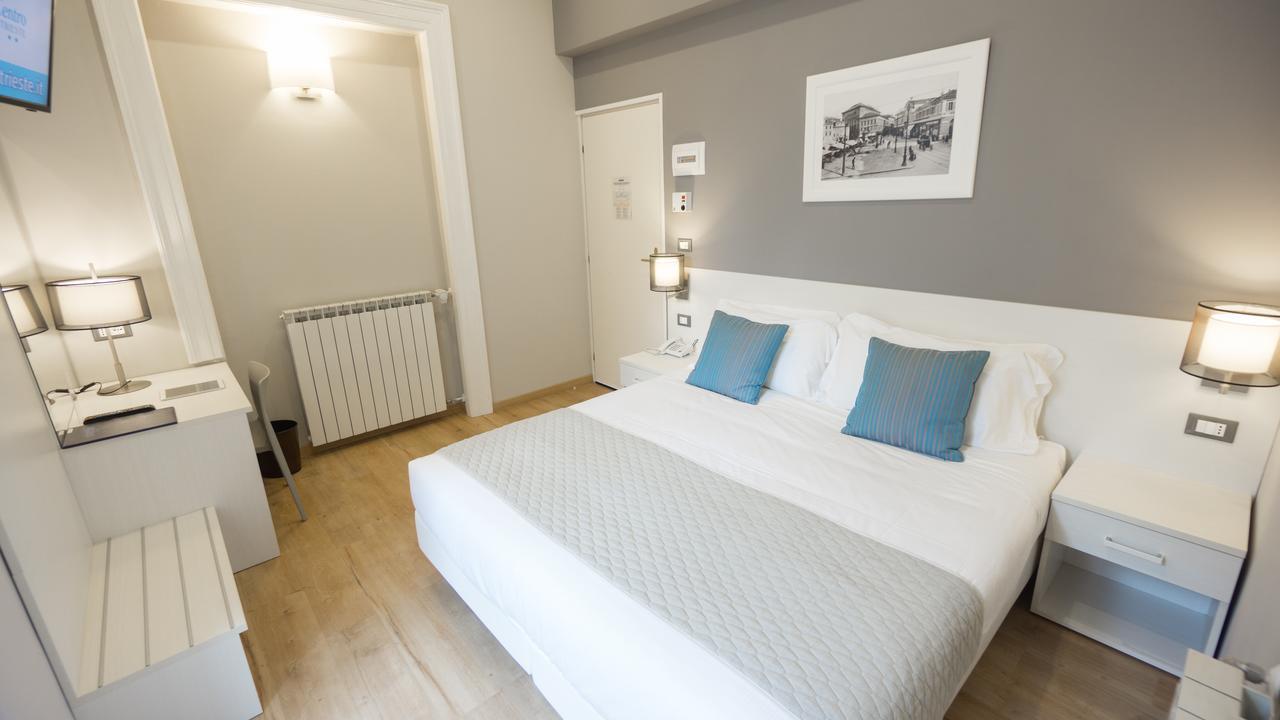 Nuovo Albergo Centro Triëst Buitenkant foto