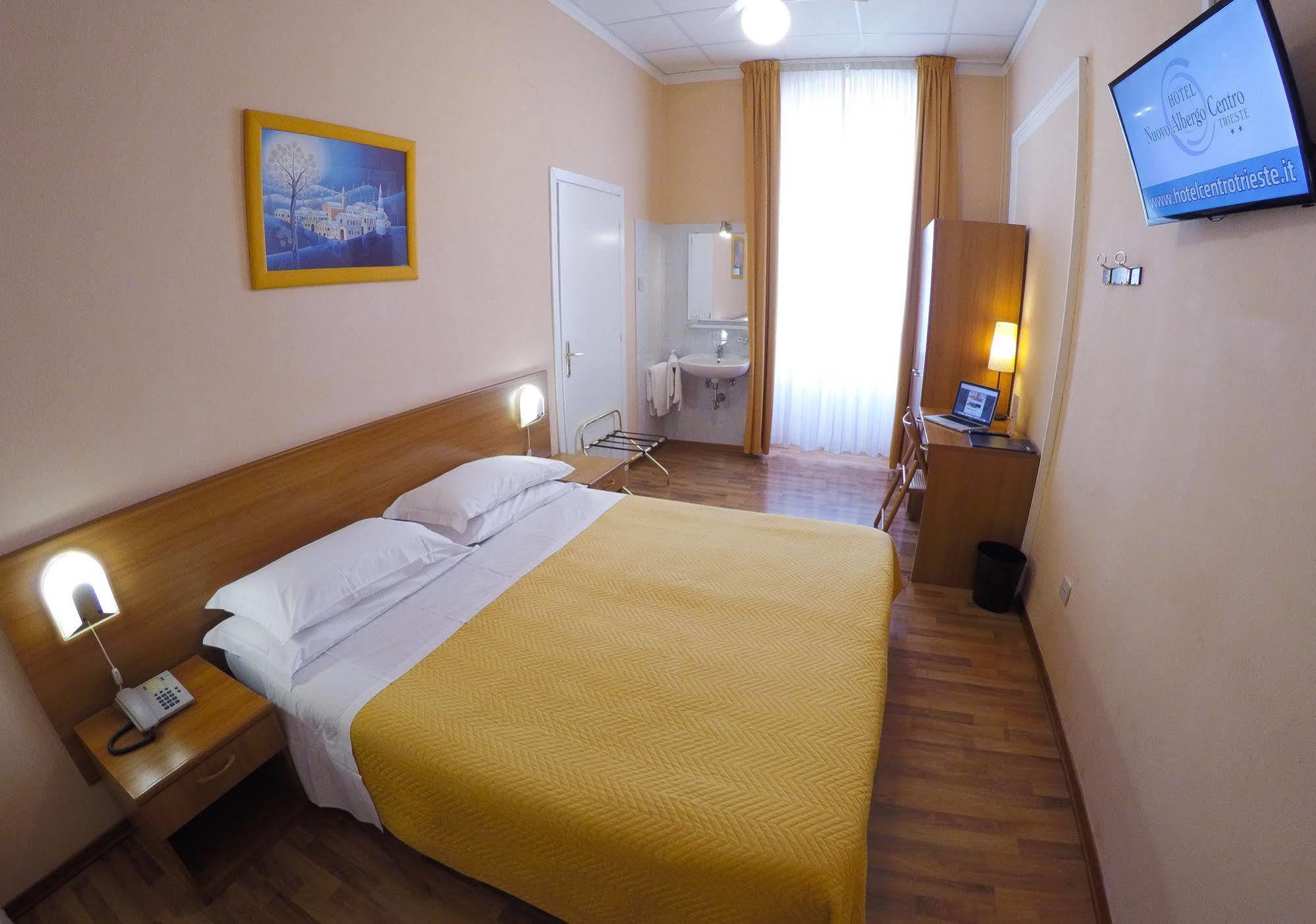 Nuovo Albergo Centro Triëst Buitenkant foto