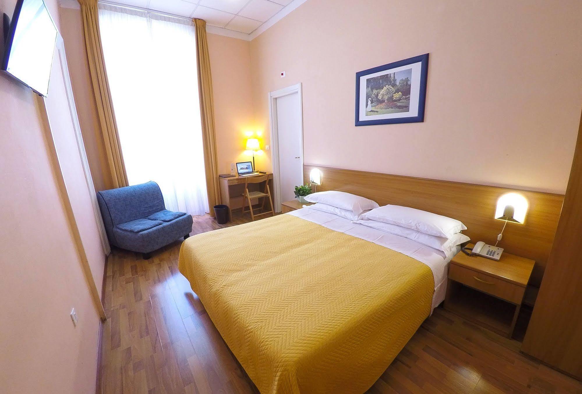 Nuovo Albergo Centro Triëst Buitenkant foto